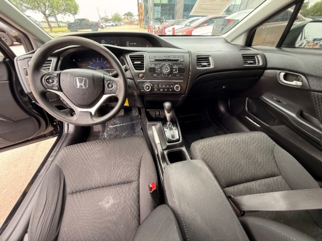 Honda Civic Sedan Vehicle Full-screen Gallery Image 08