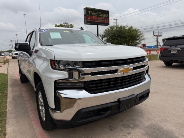 Chevrolet Silverado 1500 LTD Vehicle Full-screen Gallery Image 02