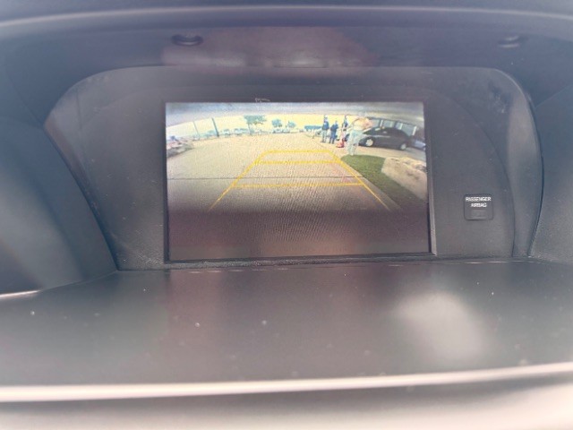 Honda Accord Sedan Vehicle Full-screen Gallery Image 10