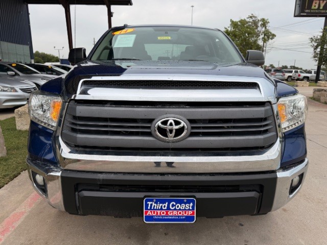 Toyota Tundra Vehicle Full-screen Gallery Image 06