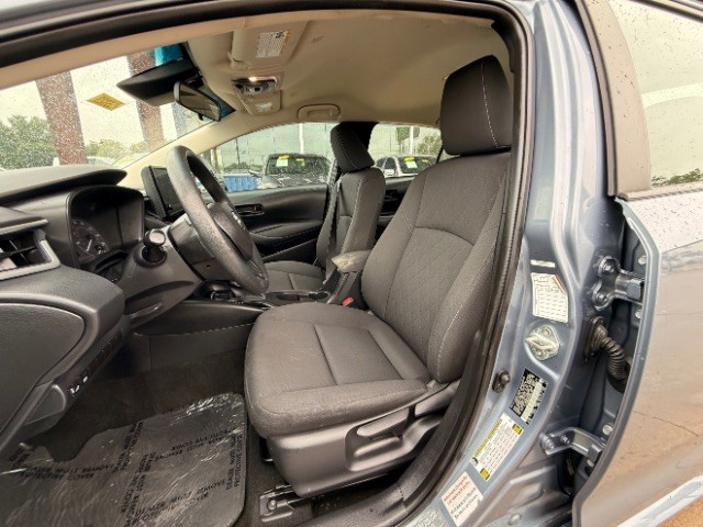 Toyota Corolla Vehicle Full-screen Gallery Image 07