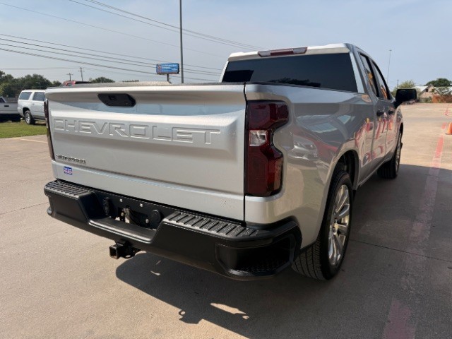 Chevrolet Silverado 1500 Vehicle Full-screen Gallery Image 04