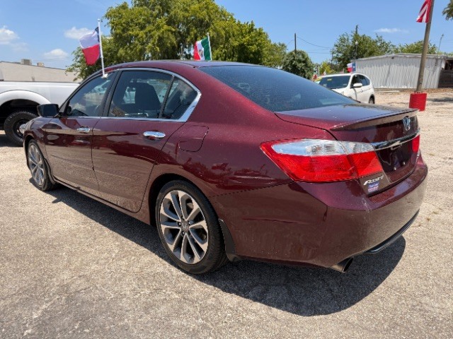 Honda Accord Sedan Vehicle Full-screen Gallery Image 03