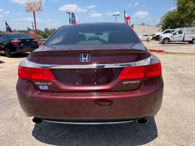 Honda Accord Sedan Vehicle Full-screen Gallery Image 05