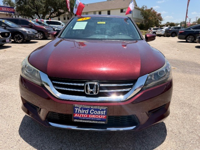 Honda Accord Sedan Vehicle Full-screen Gallery Image 06