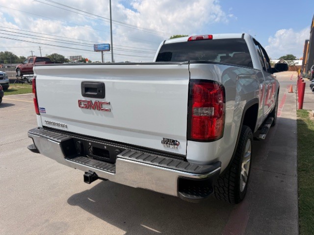 GMC Sierra 1500 Vehicle Full-screen Gallery Image 04