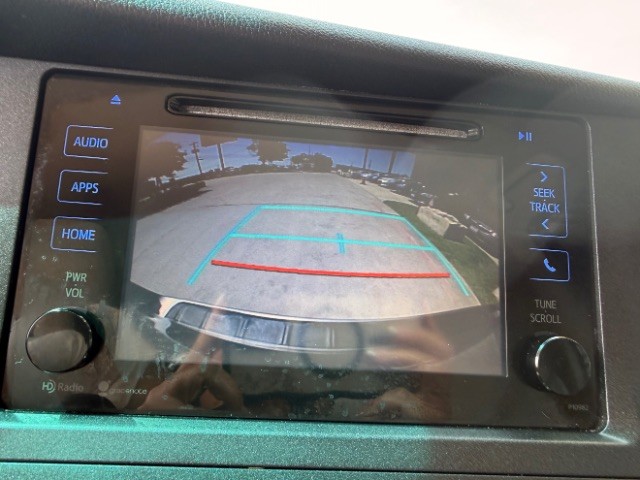 Toyota Sienna Vehicle Full-screen Gallery Image 12