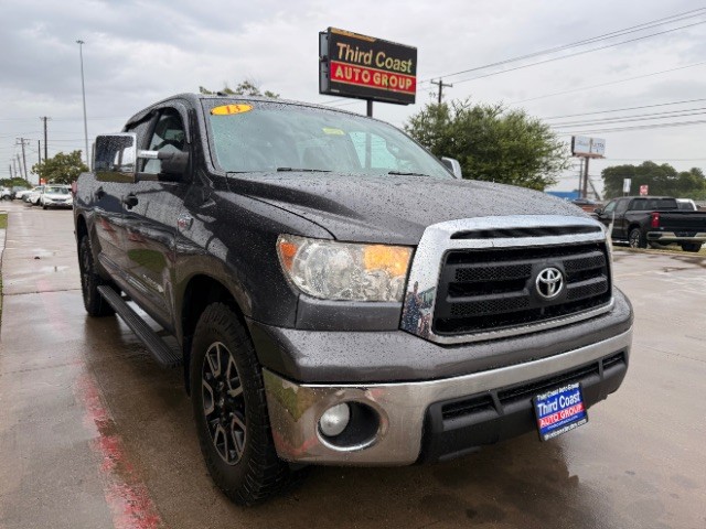Toyota Tundra 4WD Vehicle Full-screen Gallery Image 02