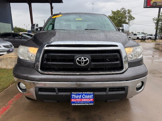 Toyota Tundra 4WD Vehicle Full-screen Gallery Image 06
