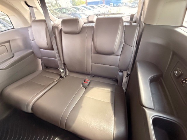 Honda Odyssey Vehicle Full-screen Gallery Image 10