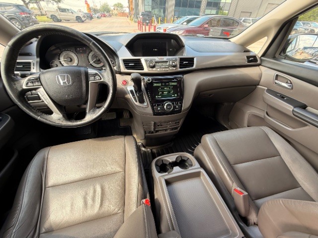 Honda Odyssey Vehicle Full-screen Gallery Image 11