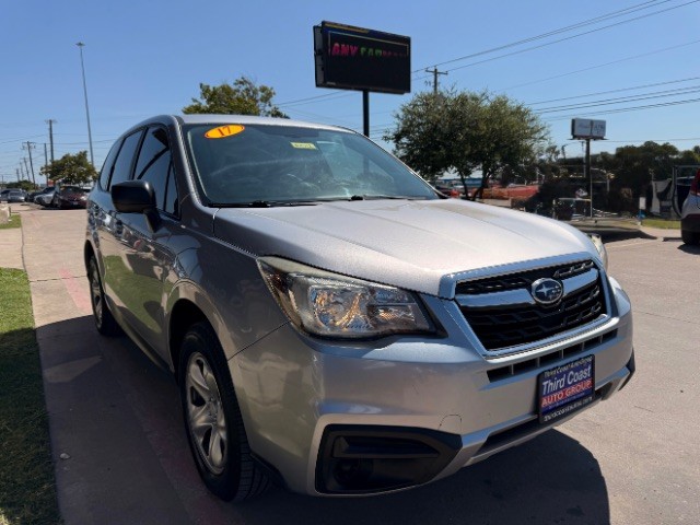 Subaru Forester Vehicle Full-screen Gallery Image 02