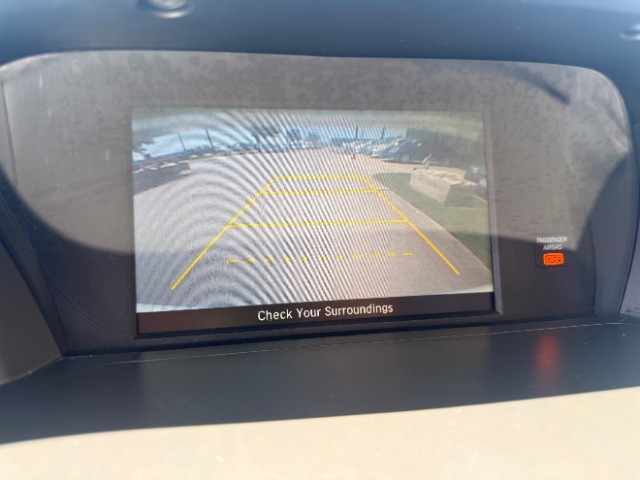 Honda Accord Sedan Vehicle Full-screen Gallery Image 10