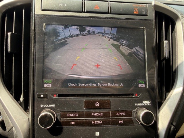 Subaru Ascent Vehicle Full-screen Gallery Image 11
