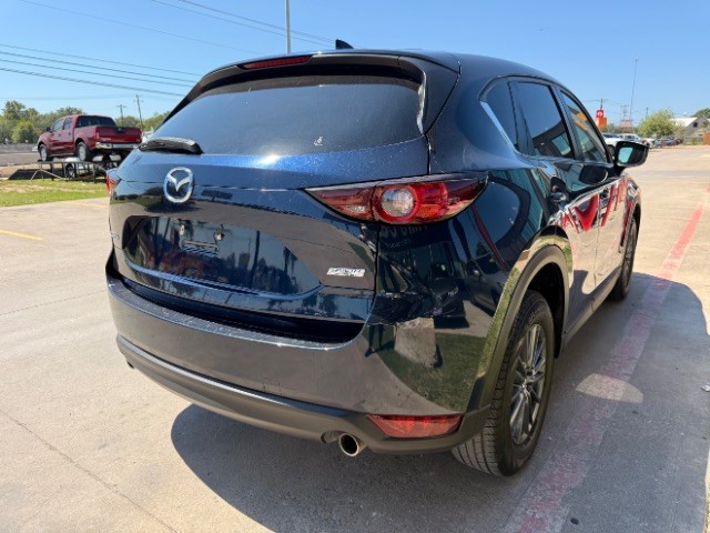 Mazda CX-5 Vehicle Full-screen Gallery Image 04