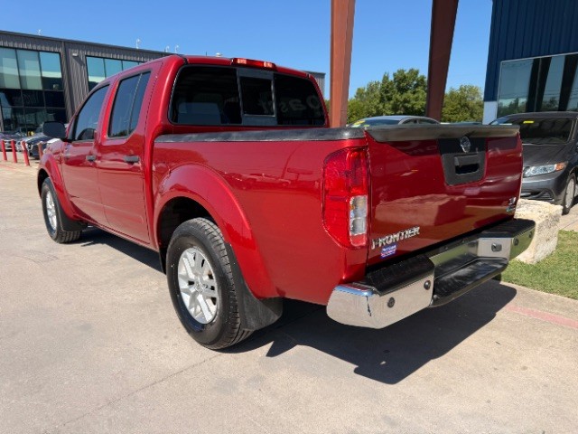 Nissan Frontier Vehicle Full-screen Gallery Image 03