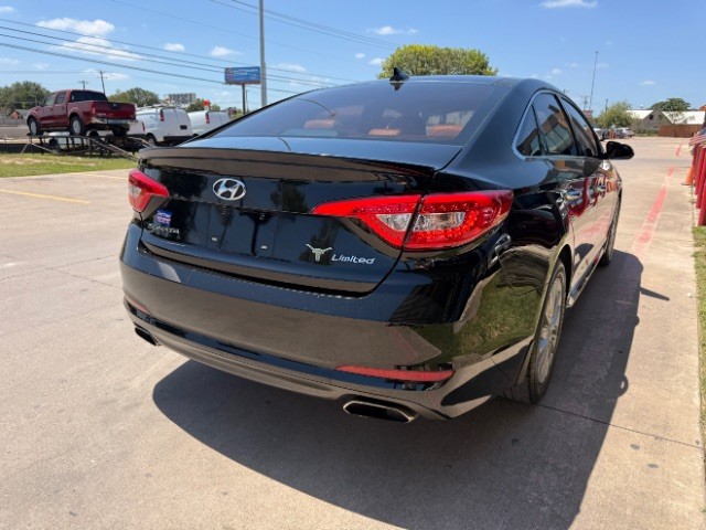 Hyundai Sonata Vehicle Full-screen Gallery Image 04