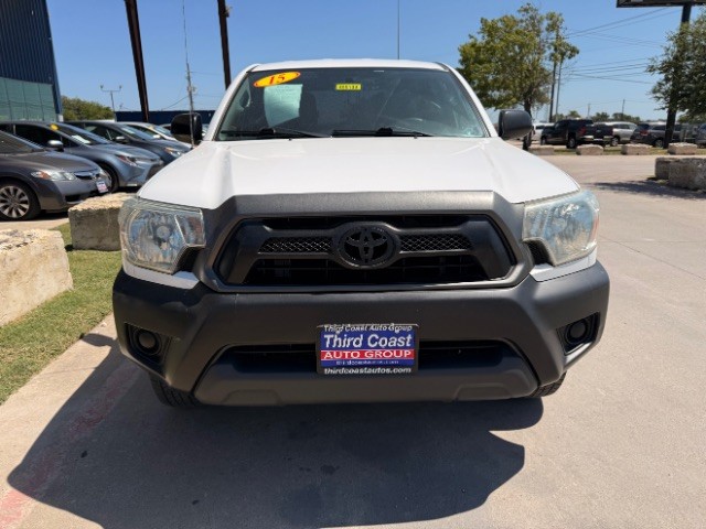 Toyota Tacoma Vehicle Full-screen Gallery Image 06