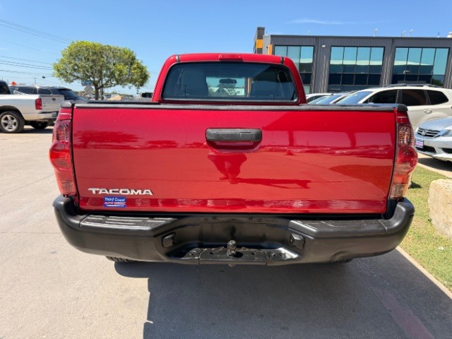 Toyota Tacoma Vehicle Full-screen Gallery Image 05