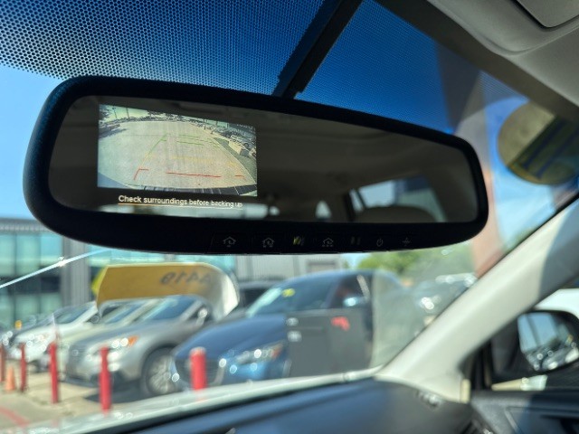 Subaru Outback Vehicle Full-screen Gallery Image 10