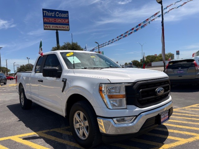 Ford F-150 Vehicle Full-screen Gallery Image 02