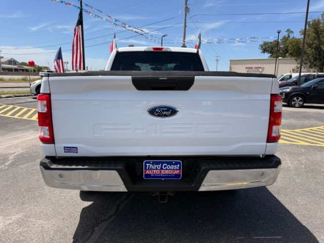 Ford F-150 Vehicle Full-screen Gallery Image 05