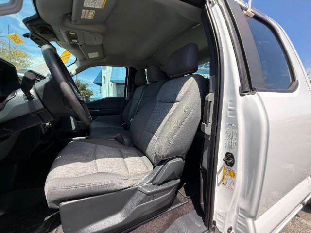 Ford F-150 Vehicle Full-screen Gallery Image 07