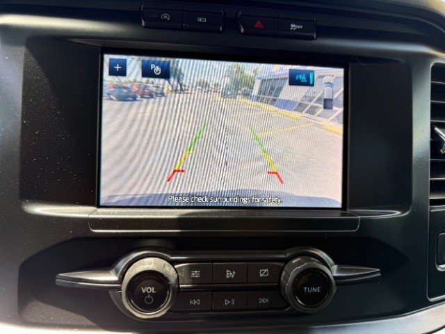 Ford F-150 Vehicle Full-screen Gallery Image 10