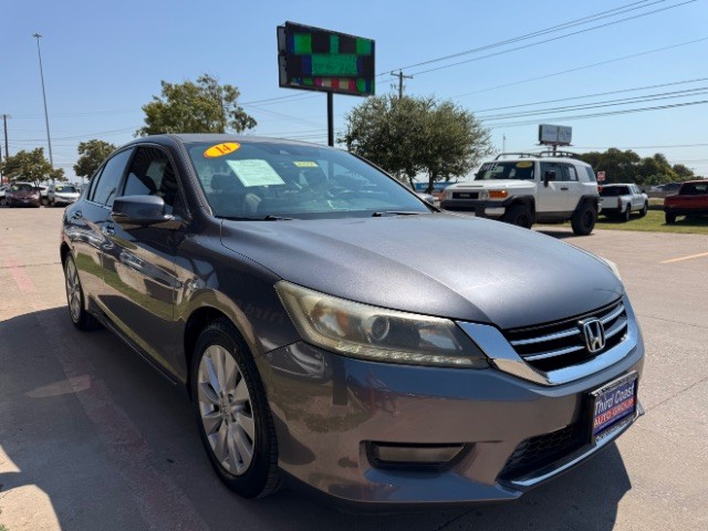 Honda Accord Sedan Vehicle Full-screen Gallery Image 02