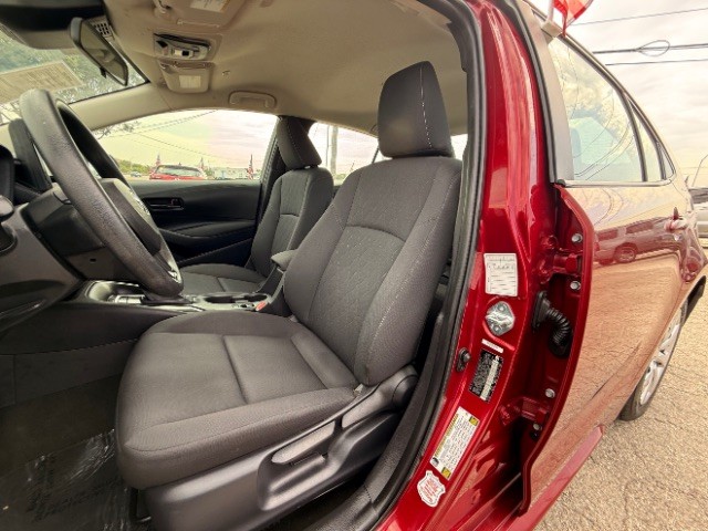 Toyota Corolla Vehicle Full-screen Gallery Image 07