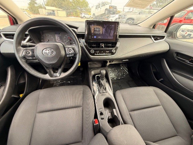 Toyota Corolla Vehicle Full-screen Gallery Image 09