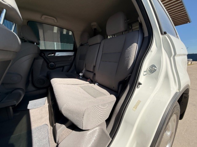 Honda CR-V Vehicle Full-screen Gallery Image 09
