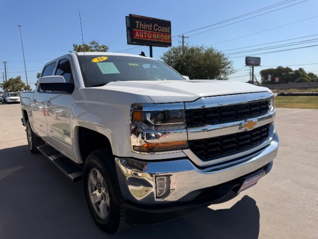 Chevrolet Silverado 1500 Vehicle Full-screen Gallery Image 02