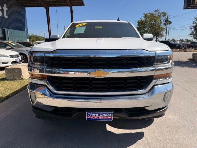 Chevrolet Silverado 1500 Vehicle Full-screen Gallery Image 06
