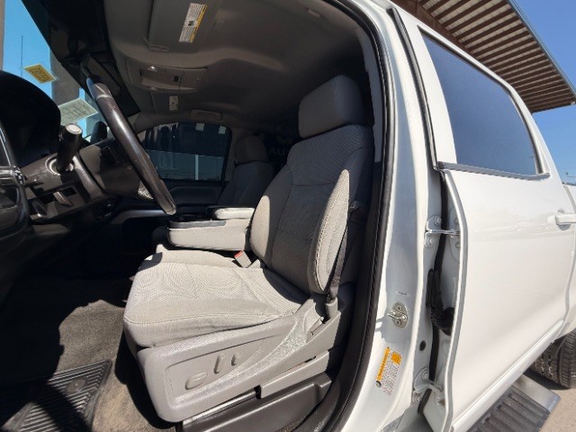 Chevrolet Silverado 1500 Vehicle Full-screen Gallery Image 07