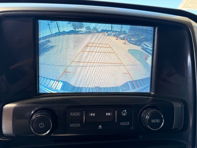 Chevrolet Silverado 1500 Vehicle Full-screen Gallery Image 10