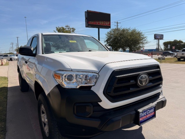 Toyota Tacoma Vehicle Full-screen Gallery Image 02