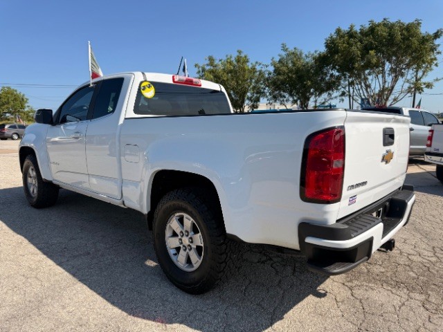Chevrolet Colorado Vehicle Full-screen Gallery Image 03