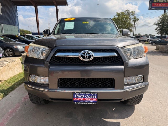 Toyota 4Runner Vehicle Full-screen Gallery Image 07