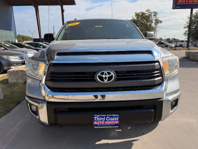 Toyota Tundra Vehicle Full-screen Gallery Image 06