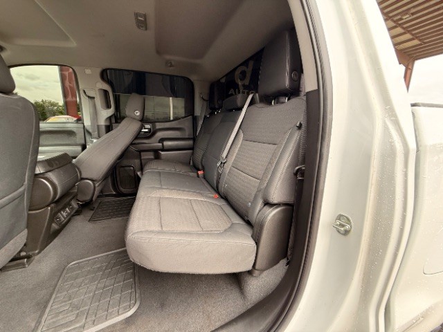 Chevrolet Silverado 1500 Vehicle Full-screen Gallery Image 09