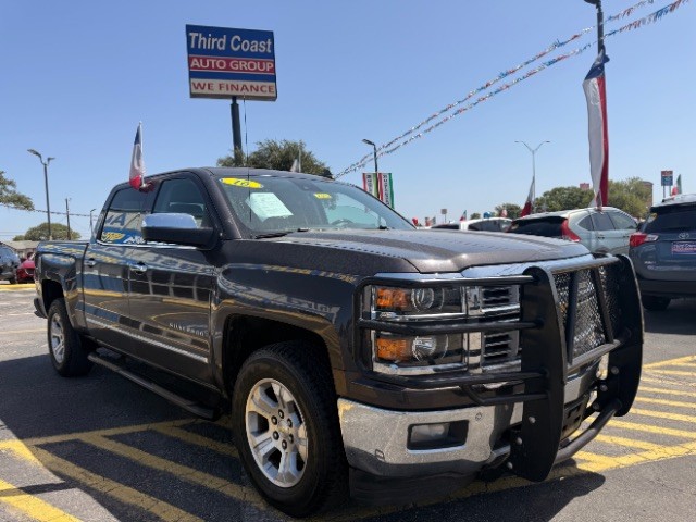 Chevrolet Silverado 1500 Vehicle Full-screen Gallery Image 02