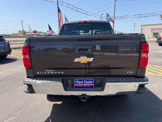 Chevrolet Silverado 1500 Vehicle Full-screen Gallery Image 05