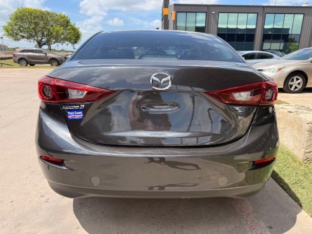 Mazda Mazda3 Sedan Vehicle Full-screen Gallery Image 05