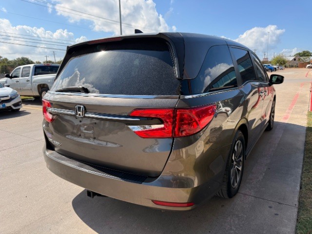 Honda Odyssey Vehicle Full-screen Gallery Image 04