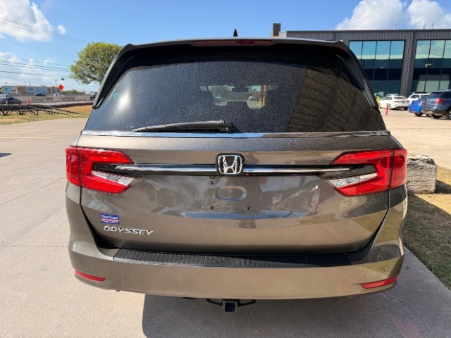 Honda Odyssey Vehicle Full-screen Gallery Image 05