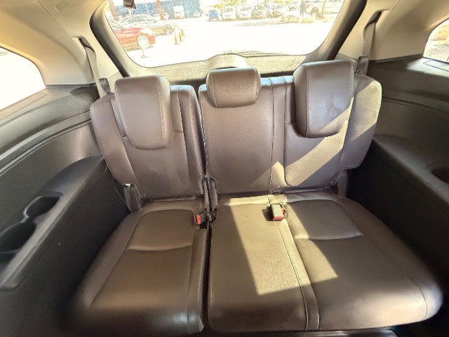 Honda Odyssey Vehicle Full-screen Gallery Image 10