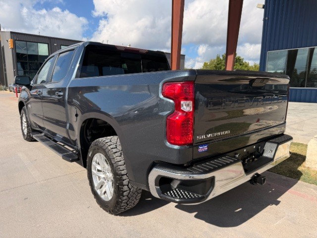 Chevrolet Silverado 1500 Vehicle Full-screen Gallery Image 03