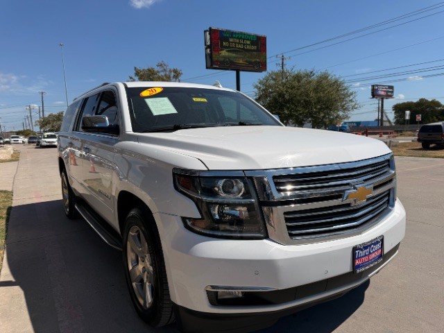 Chevrolet Suburban Vehicle Full-screen Gallery Image 02