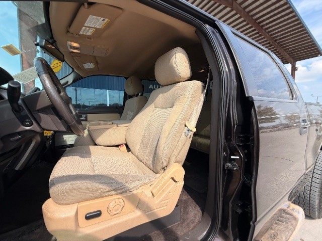 Ford F-150 Vehicle Full-screen Gallery Image 07